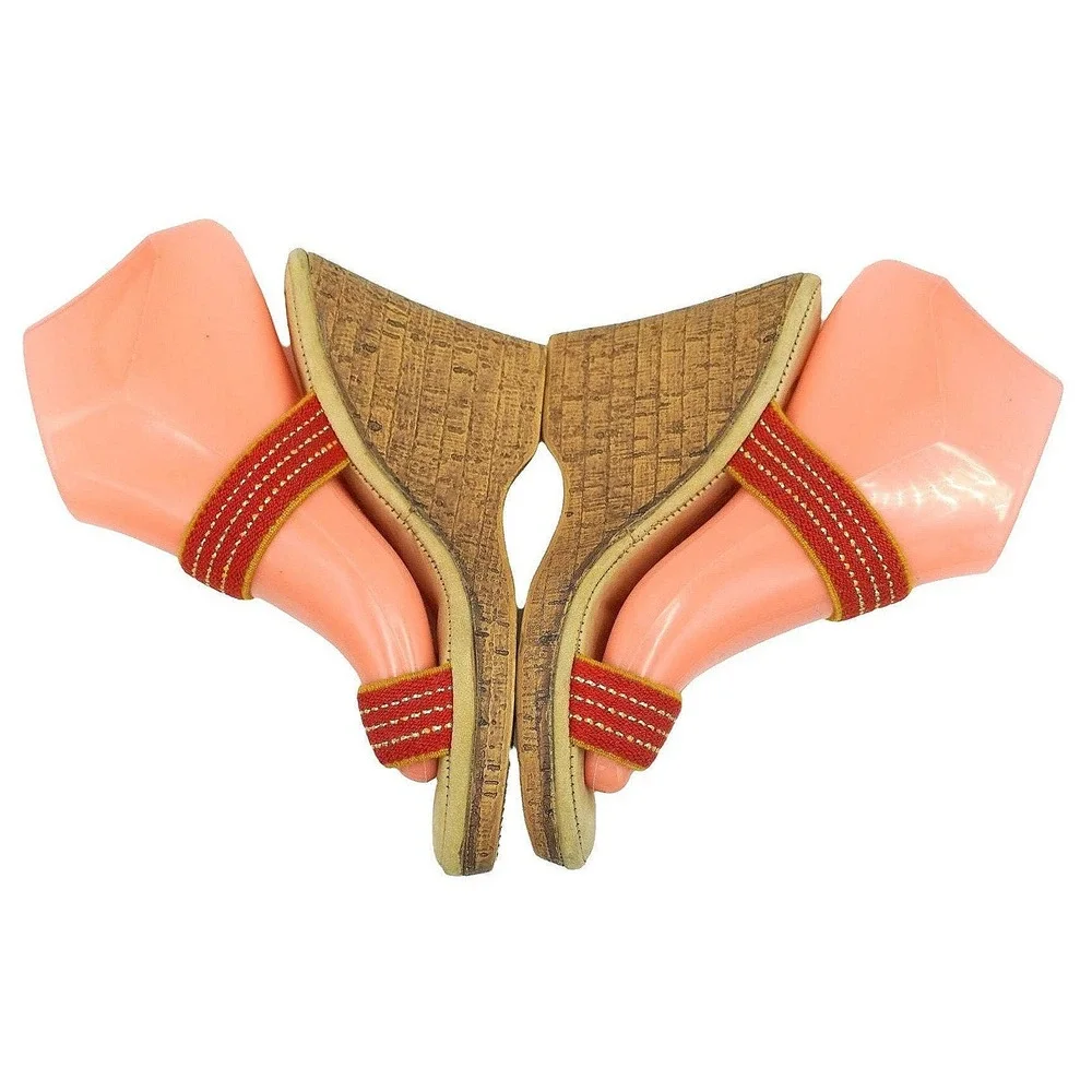 Boho Cherokee Wedge Sandals Womens 6 Red‎ Gold Metallic Stripes Vintage